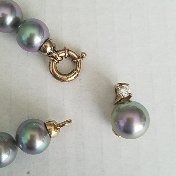 Majorica 12mm Grey Pearl Pendant Necklace - Picture 5 of 8